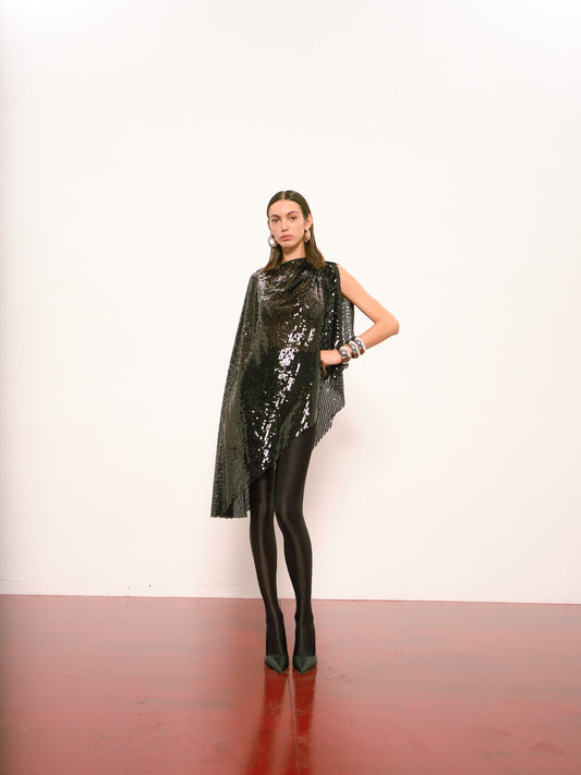 Xoey Asymmetric Cape in Black